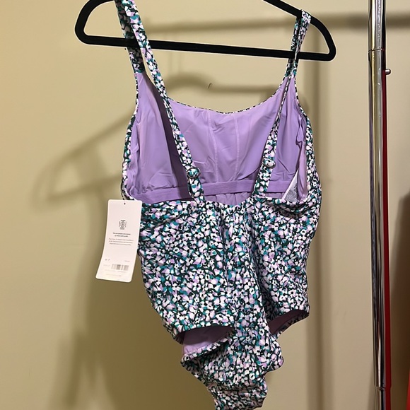 Athleta Hermosa One Piece Swimsuit - Picture 5 of 6